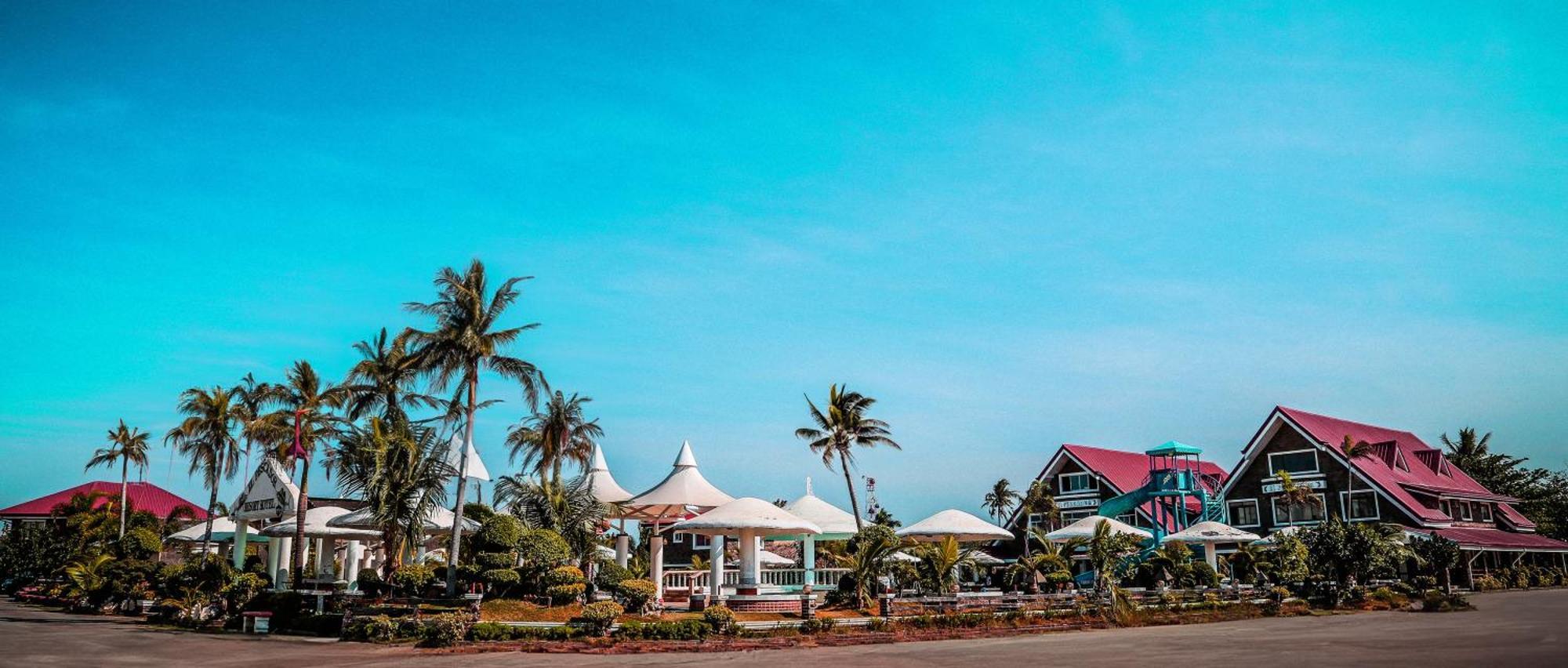El Pescador Resort Hotel Bolinao Exterior photo